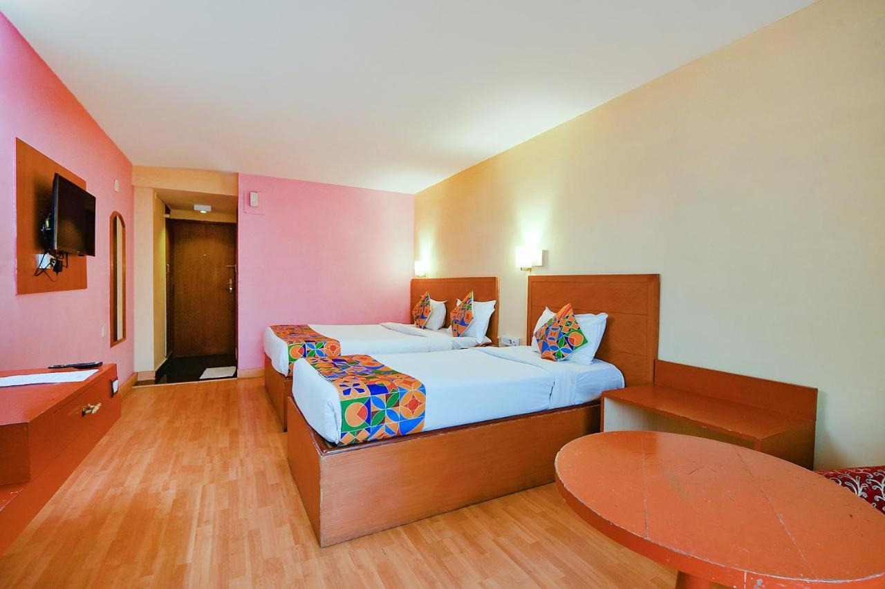Fabhotel Khems Shoram Palace Road Ooty Exteriör bild