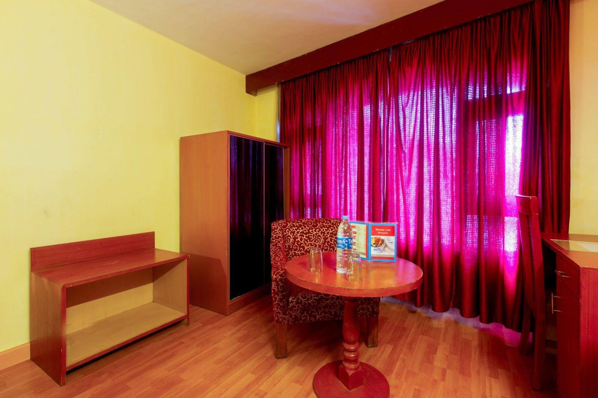Fabhotel Khems Shoram Palace Road Ooty Exteriör bild