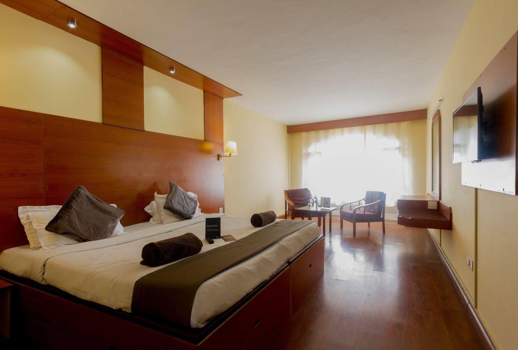 Fabhotel Khems Shoram Palace Road Ooty Exteriör bild