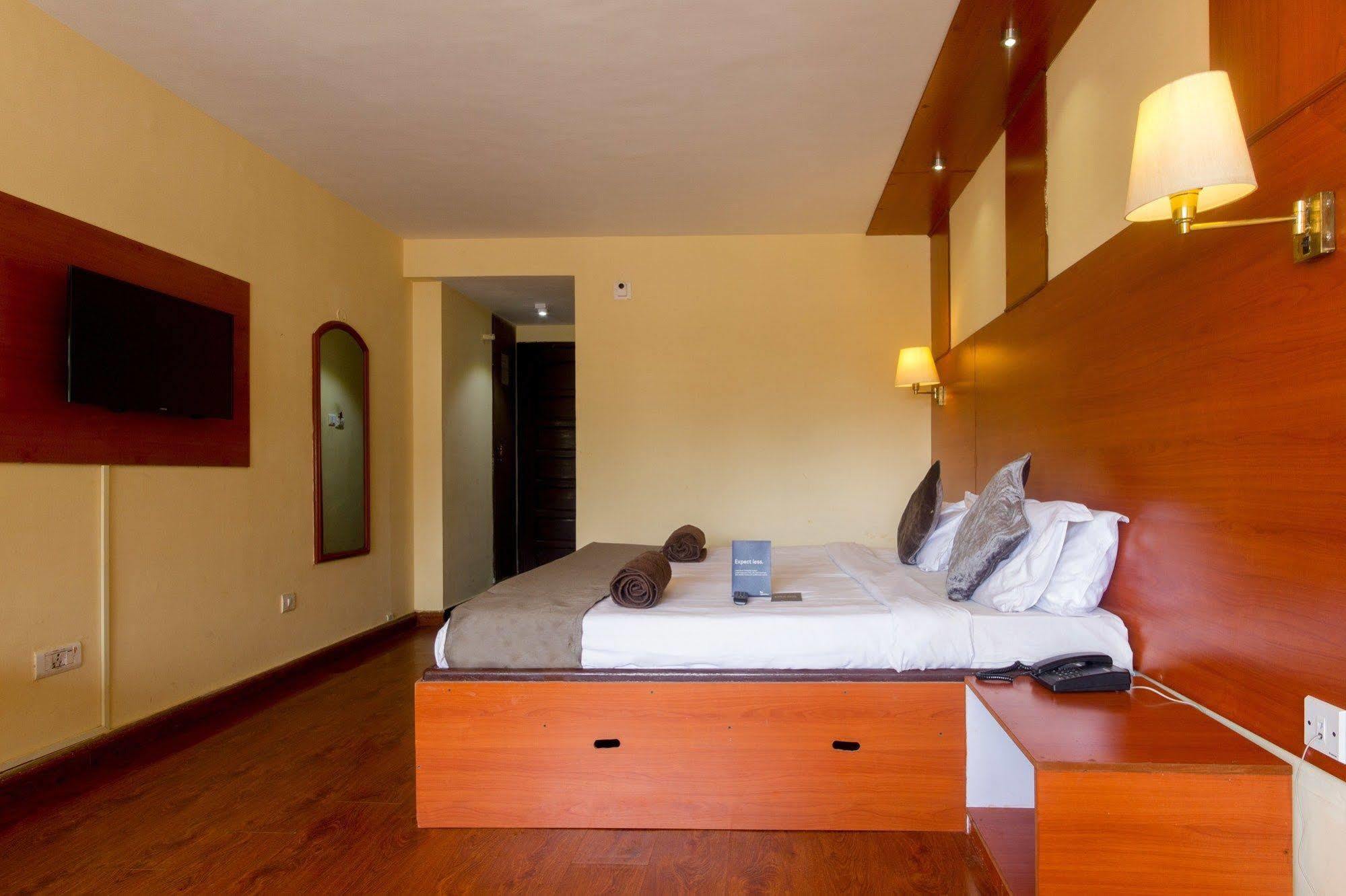 Fabhotel Khems Shoram Palace Road Ooty Exteriör bild